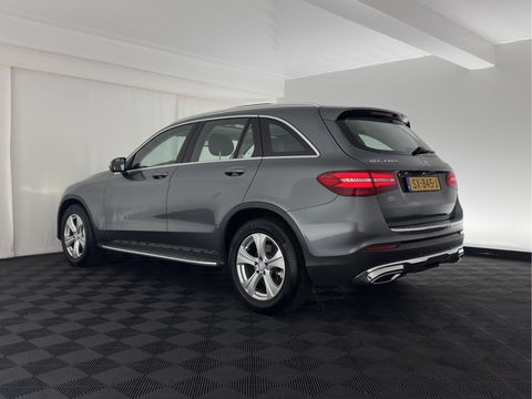 Mercedes-Benz GLC 220d 4MATIC Premium Plus (INCL-BTW) *PANO | LEATHER | FULL-LED | MEMORY-PACK | TOPVIEW | BLINDSPOT | HEATED-COMFORTSEATS | NAVI-FULLMAP | ECC | PDC | CRUISE | SHIFTPADDLES | TOWBAR | 18''ALU*