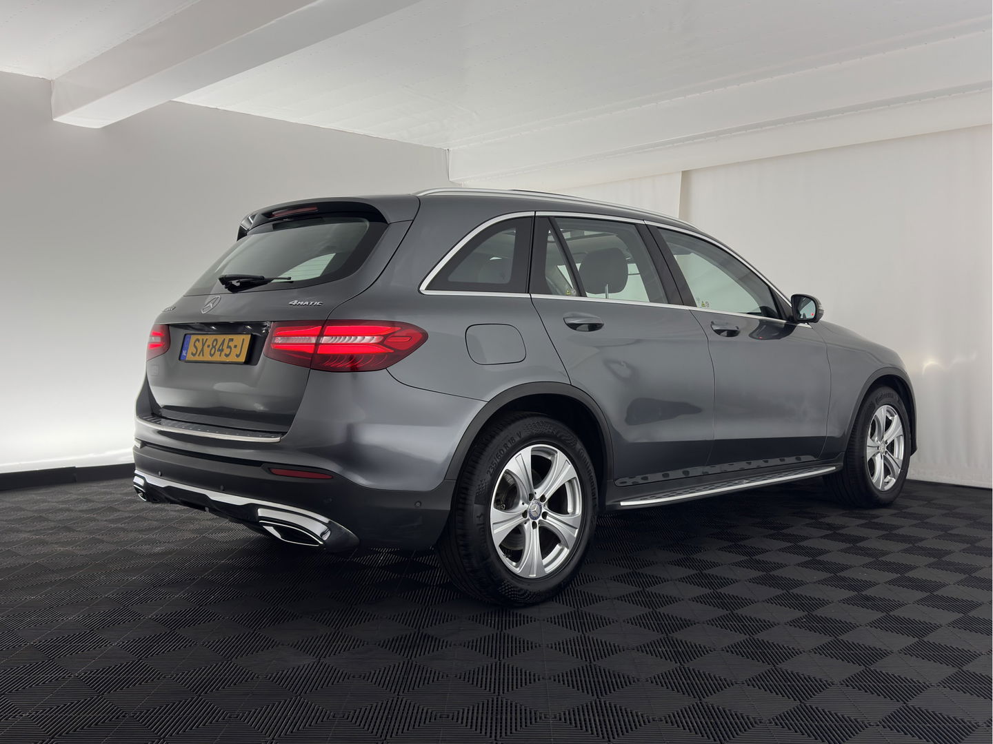 Mercedes-Benz GLC 220d 4MATIC Premium Plus (INCL-BTW) *PANO | LEATHER | FULL-LED | MEMORY-PACK | TOPVIEW | BLINDSPOT | HEATED-COMFORTSEATS | NAVI-FULLMAP | ECC | PDC | CRUISE | SHIFTPADDLES | TOWBAR | 18''ALU*