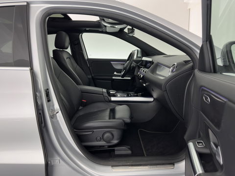 Mercedes-Benz EQA 250 Business Solution Luxury 67 kWh [ 3-Fase ] (SOH-94%) (INCL-BTW) *PANO | LEATHER | WIDESCREEN-COCKPIT | FULL-LED | BLINDSPOT | AMBIENT-LIGHT | CAMERA | NAVI-FULLMAP | DAB+ | COMFORT-SEATS | ECC | SHIFTPADDLES | CRUISE | HEATED-SEATS | ...