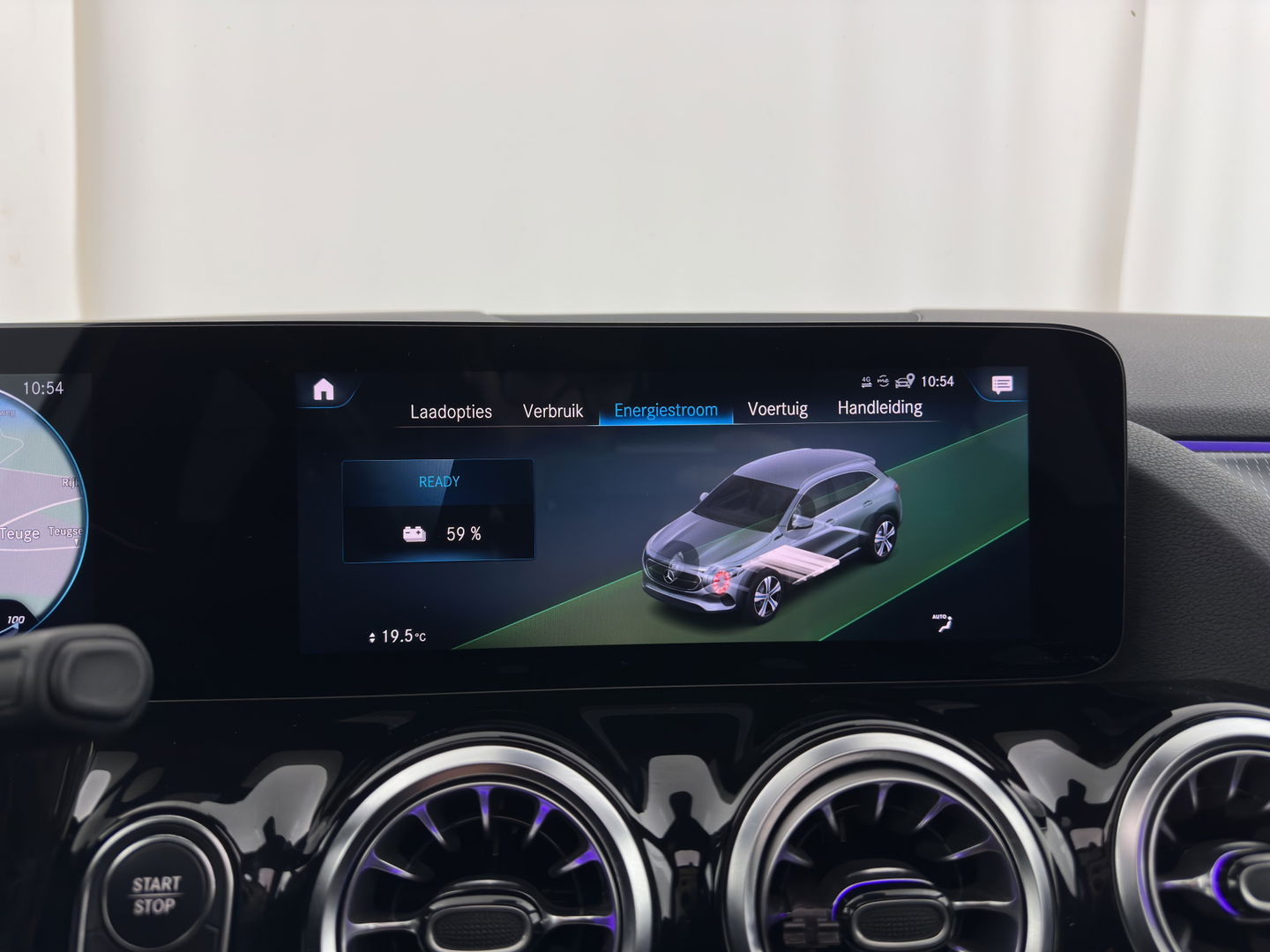 Mercedes-Benz EQA 250 Business Solution Luxury 67 kWh [ 3-Fase ] (SOH-94%) (INCL-BTW) *PANO | LEATHER | WIDESCREEN-COCKPIT | FULL-LED | BLINDSPOT | AMBIENT-LIGHT | CAMERA | NAVI-FULLMAP | DAB+ | COMFORT-SEATS | ECC | SHIFTPADDLES | CRUISE | HEATED-SEATS | ...