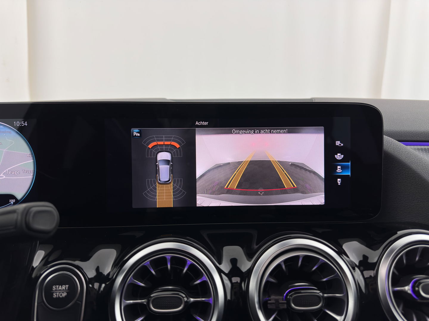 Mercedes-Benz EQA 250 Business Solution Luxury 67 kWh [ 3-Fase ] (SOH-94%) (INCL-BTW) *PANO | LEATHER | WIDESCREEN-COCKPIT | FULL-LED | BLINDSPOT | AMBIENT-LIGHT | CAMERA | NAVI-FULLMAP | DAB+ | COMFORT-SEATS | ECC | SHIFTPADDLES | CRUISE | HEATED-SEATS | ...