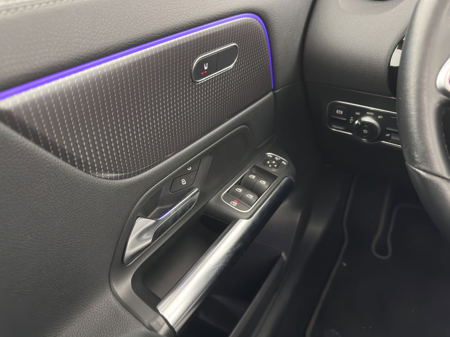 Mercedes-Benz EQA 250 Business Solution Luxury 67 kWh [ 3-Fase ] (SOH-94%) (INCL-BTW) *PANO | LEATHER | WIDESCREEN-COCKPIT | FULL-LED | BLINDSPOT | AMBIENT-LIGHT | CAMERA | NAVI-FULLMAP | DAB+ | COMFORT-SEATS | ECC | SHIFTPADDLES | CRUISE | HEATED-SEATS | ...