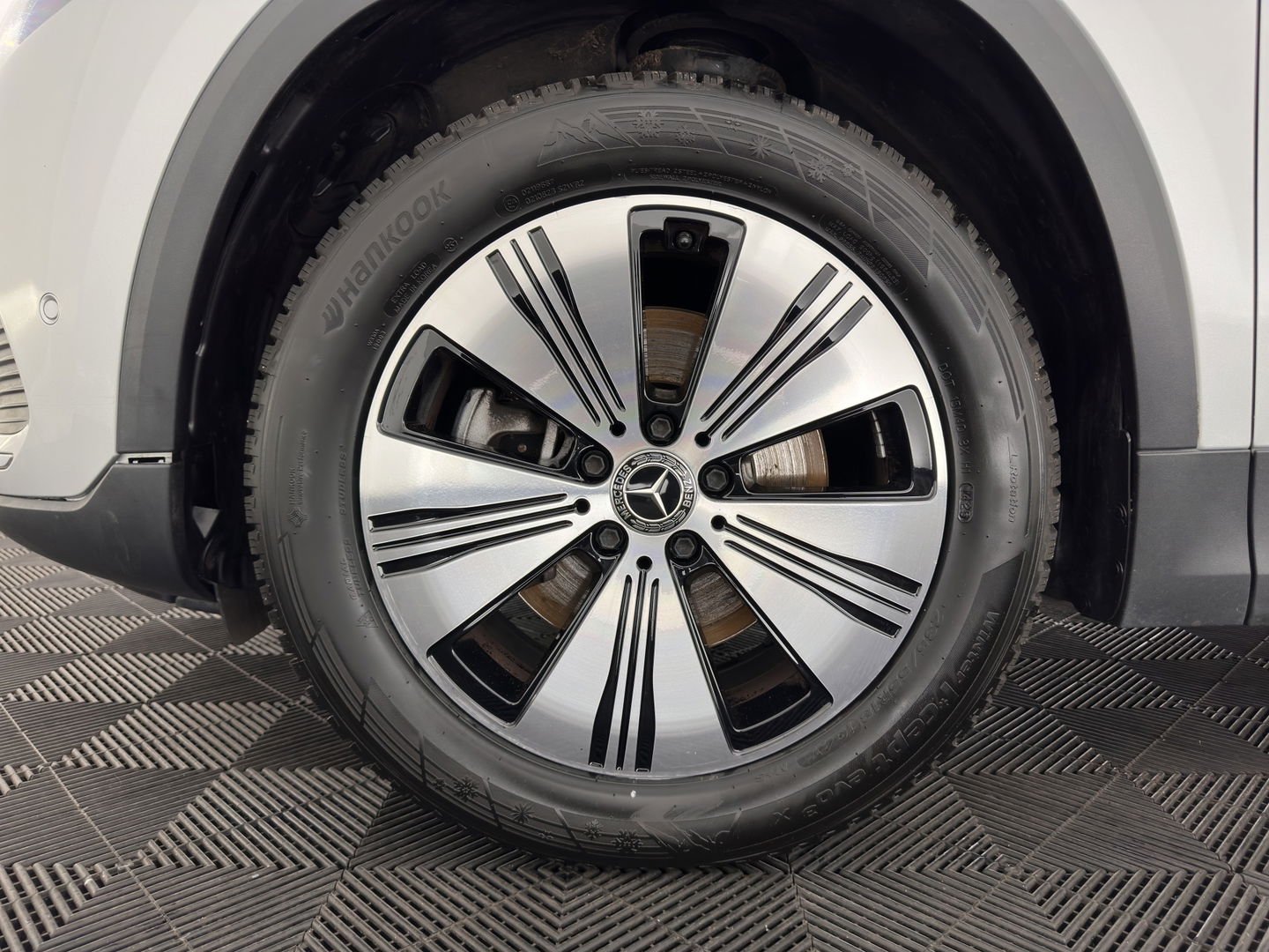 Mercedes-Benz EQA 250 Business Solution Luxury 67 kWh [ 3-Fase ] (SOH-94%) (INCL-BTW) *PANO | LEATHER | WIDESCREEN-COCKPIT | FULL-LED | BLINDSPOT | AMBIENT-LIGHT | CAMERA | NAVI-FULLMAP | DAB+ | COMFORT-SEATS | ECC | SHIFTPADDLES | CRUISE | HEATED-SEATS | ...