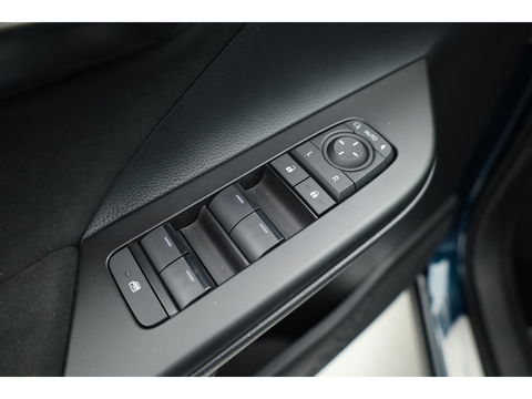 Toyota C-HR 2.0 Plug-in Hybrid 220 GR SPORT | JBL Audio | Memory Seat | Navi + CarPlay | Stoel- Stuurverw. | Adapt. Cruise | Dodehoekdet.