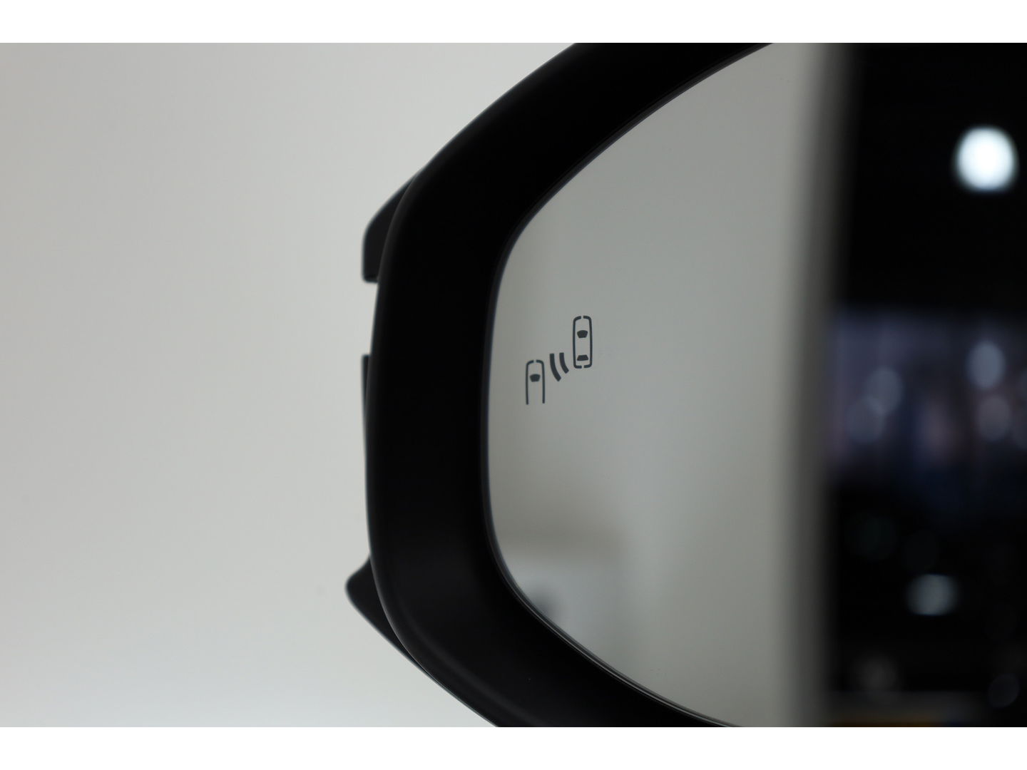 Toyota C-HR 2.0 Plug-in Hybrid 220 GR SPORT | JBL Audio | Memory Seat | Navi + CarPlay | Stoel- Stuurverw. | Adapt. Cruise | Dodehoekdet.