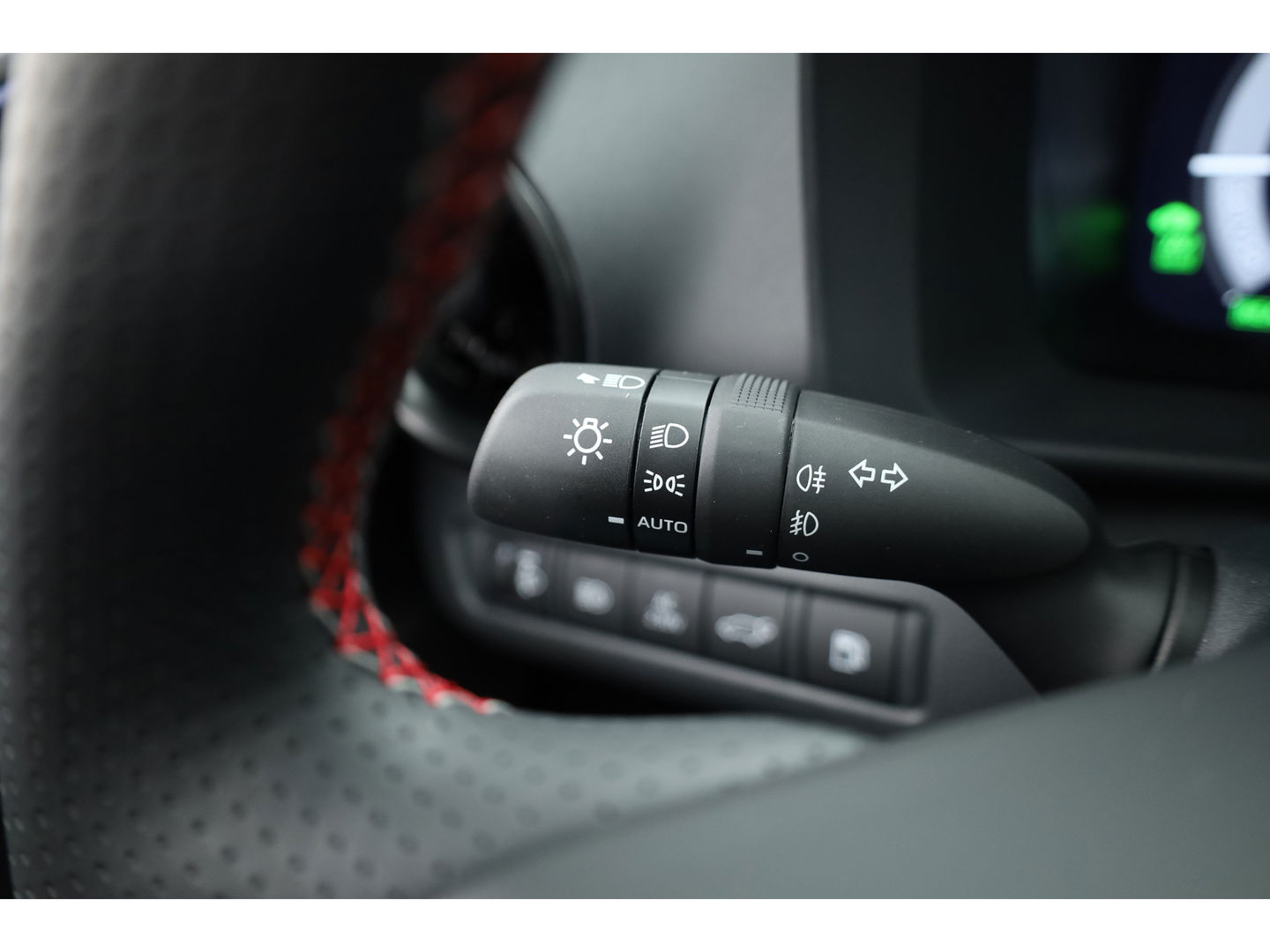 Toyota C-HR 2.0 Plug-in Hybrid 220 GR SPORT | JBL Audio | Memory Seat | Navi + CarPlay | Stoel- Stuurverw. | Adapt. Cruise | Dodehoekdet.