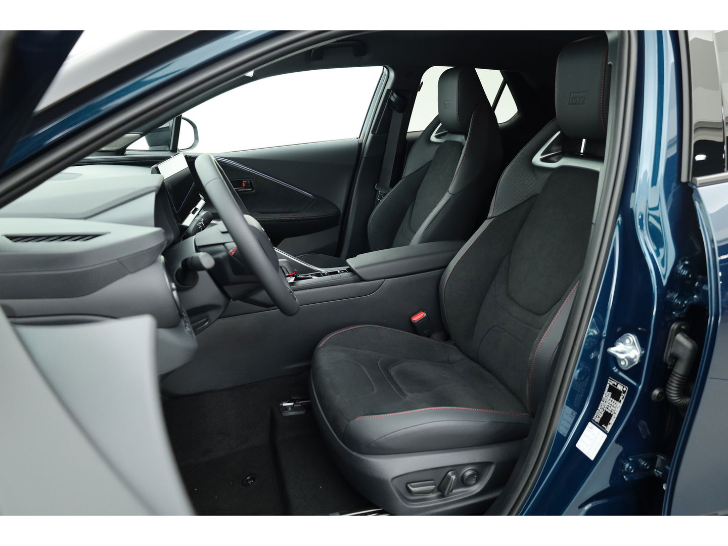 Toyota C-HR 2.0 Plug-in Hybrid 220 GR SPORT | JBL Audio | Memory Seat | Navi + CarPlay | Stoel- Stuurverw. | Adapt. Cruise | Dodehoekdet.