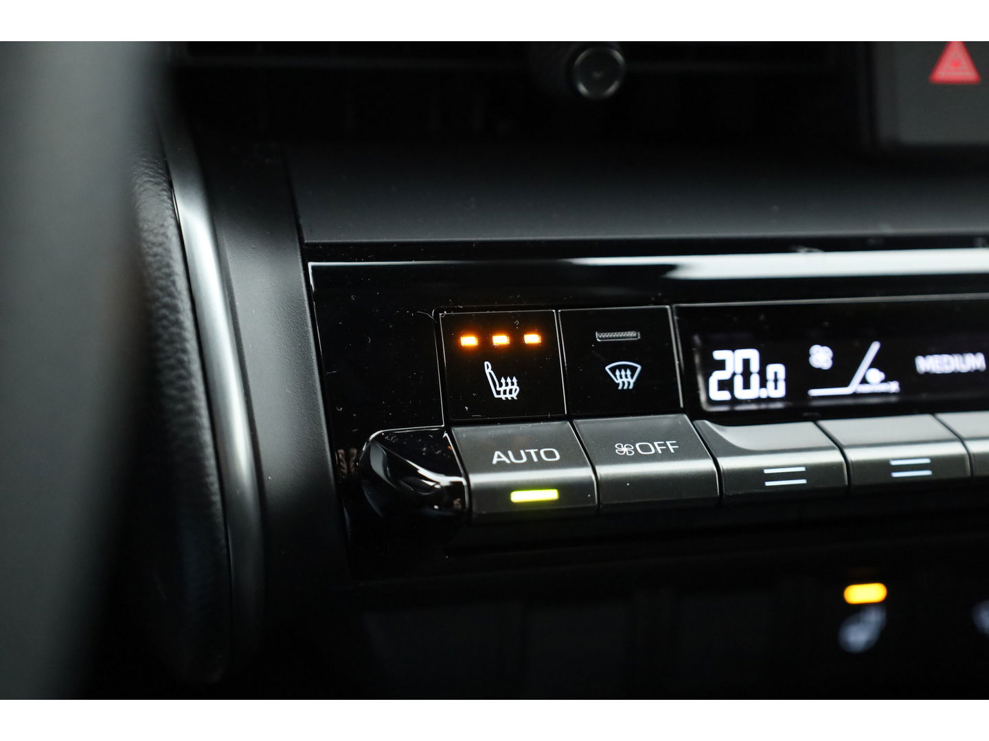 Toyota C-HR 2.0 Plug-in Hybrid 220 GR SPORT | JBL Audio | Memory Seat | Navi + CarPlay | Stoel- Stuurverw. | Adapt. Cruise | Dodehoekdet.