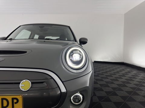 MINI Mini Electric Basic 33 kWh [ 3-Fase ] (SOH-100%) (INCL-BTW) Aut. *HEATPUMP | FULL-LED | SPORT-SEATS | NAVI-FULLMAP | DIGI-COCKPIT | DAB+ | ECC | CCS-FASTLOADER | UNION-JACK | KEYLESS | CRUISE | AMBIENT-LIGHT | 16''ALU*
