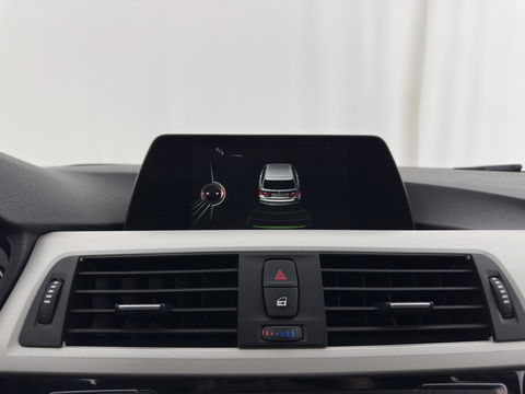 BMW 3 Serie Touring 316d Centennial Executive Aut. *FULL-LED | SPORT-SEATS | NAVI-FULLMAP | ECC | PDC | CRUISE | 16''ALU*