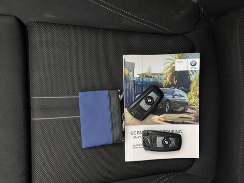 BMW 3 Serie Touring 316d Centennial Executive Aut. *FULL-LED | SPORT-SEATS | NAVI-FULLMAP | ECC | PDC | CRUISE | 16''ALU*