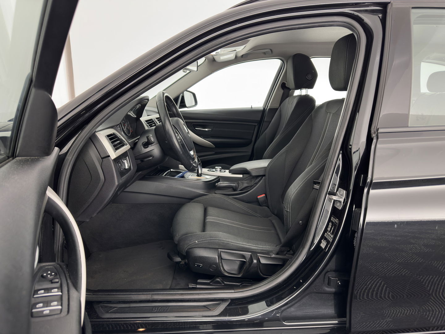 BMW 3 Serie Touring 316d Centennial Executive Aut. *FULL-LED | SPORT-SEATS | NAVI-FULLMAP | ECC | PDC | CRUISE | 16''ALU*