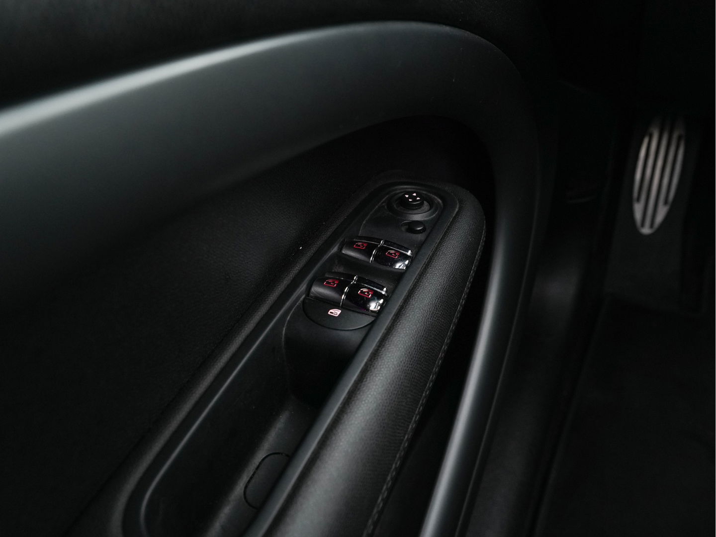 MINI Countryman 2.0 Cooper SD ALL4 Pepper *PANO | LEATHER | BI-XENON | NAVI-FULLMAP | HEATED-COMFORTSEATS | ECC | HEATED-SEATS | PDC | CRUISE | TOWBAR | 17''ALU*