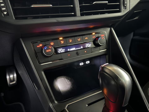 Volkswagen Polo 1.0 TSI 3x R-Line Pano Virtual CarPlay Camera Trekh. NAP