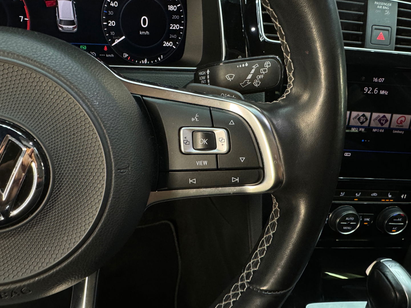 Volkswagen GOLF Variant 1.5 TSI Highline R Line Pano|Trekhaak