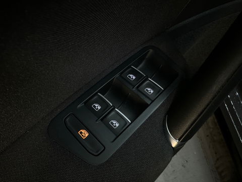 Volkswagen Golf Variant 1.5 TSI Highline R Line Pano|Trekhaak