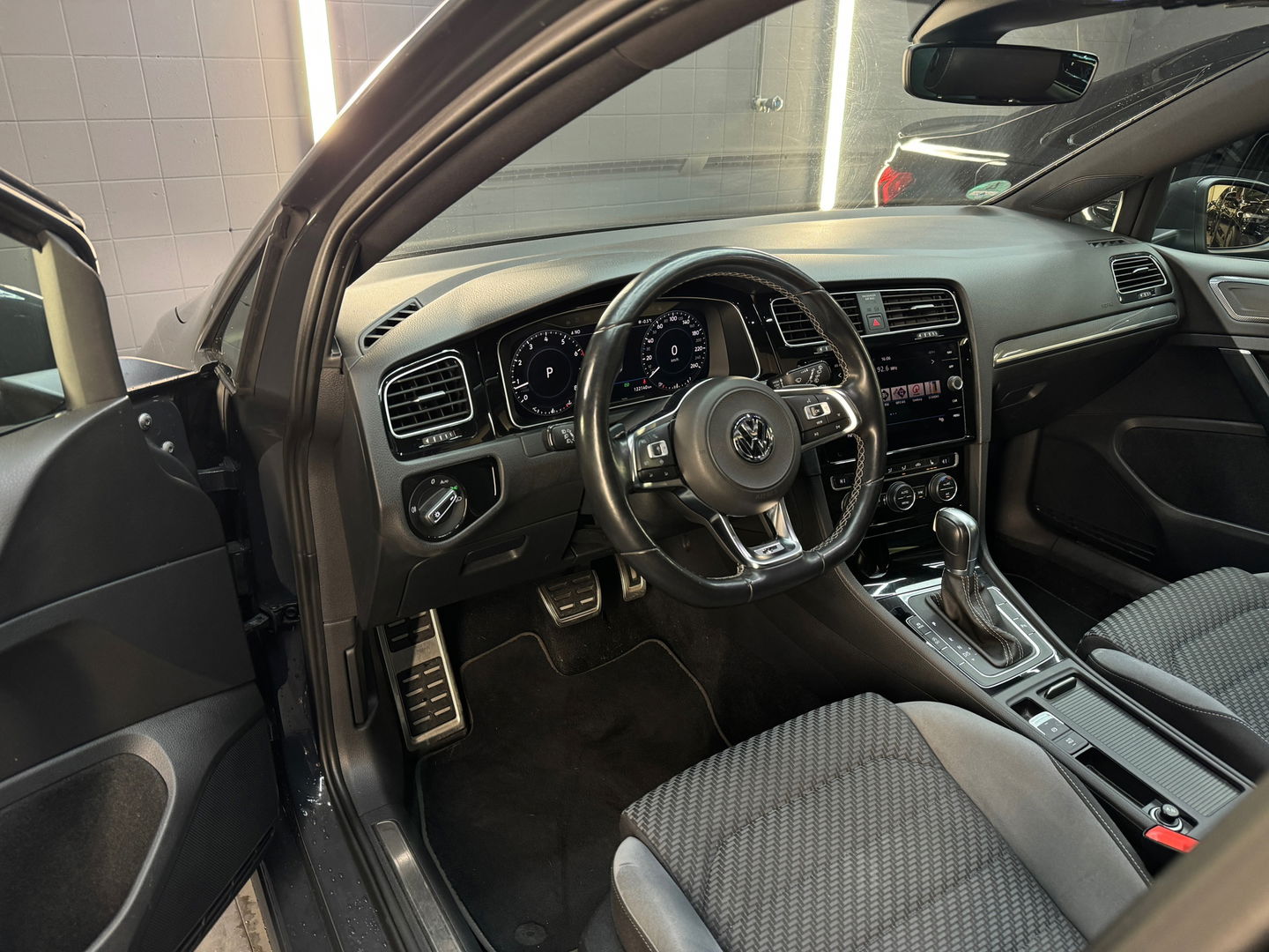 Volkswagen GOLF Variant 1.5 TSI Highline R Line Pano|Trekhaak