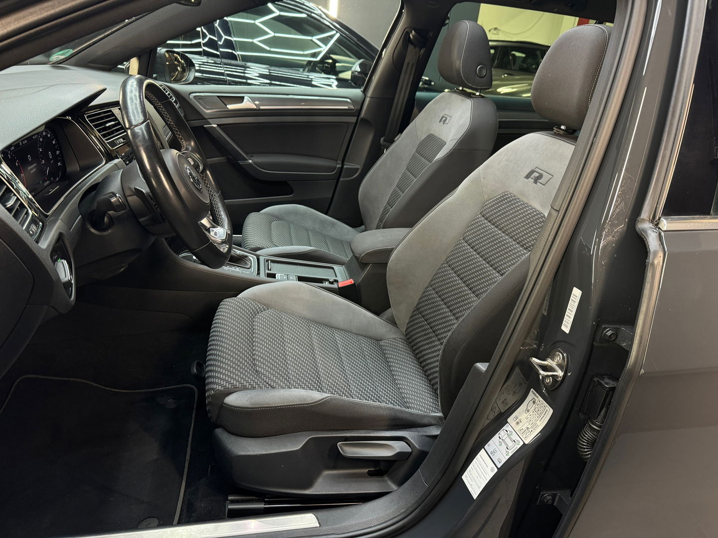 Volkswagen Golf Variant 1.5 TSI Highline R Line Pano|Trekhaak