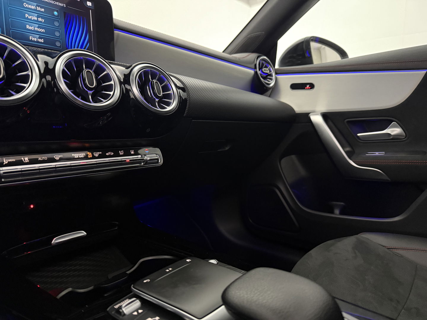 Mercedes-Benz CLA-Klasse 250 e AMG | SOH 92% | Pano | Sfeer | Virtual | Camera | Cruise | Navi | Stoelverw. | Keyless | NAP