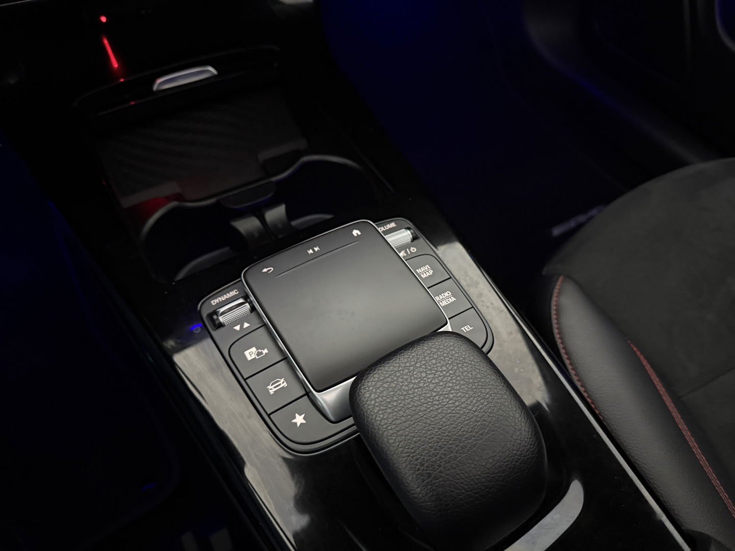 Mercedes-Benz CLA-Klasse 250 e AMG | SOH 92% | Pano | Sfeer | Virtual | Camera | Cruise | Navi | Stoelverw. | Keyless | NAP