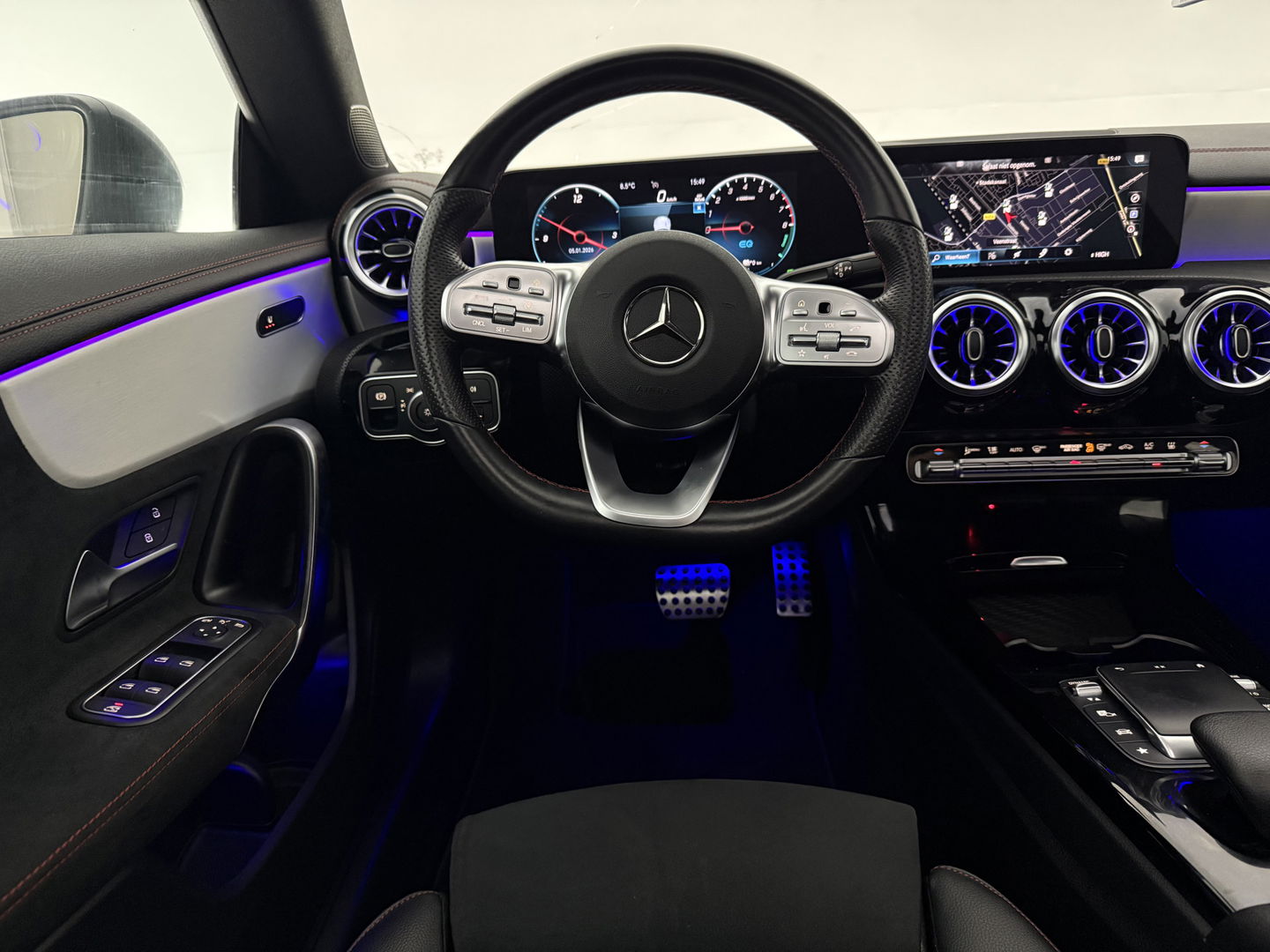 Mercedes-Benz CLA-Klasse 250 e AMG | SOH 92% | Pano | Sfeer | Virtual | Camera | Cruise | Navi | Stoelverw. | Keyless | NAP