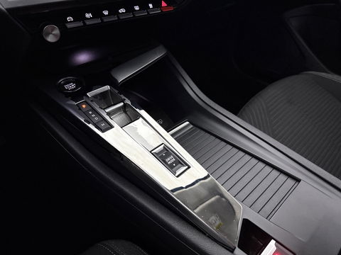 Peugeot 308 1.2 PureTech | Virtual | Carplay | Cruise | Parkeersens. | Navi | NAP