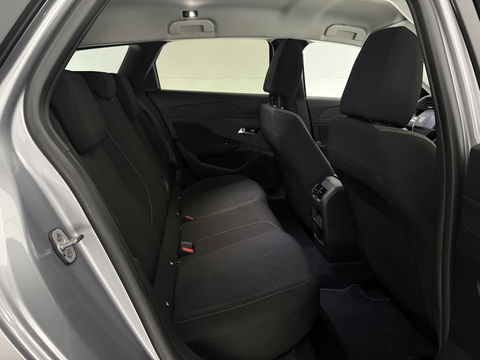 Peugeot 308 1.2 PureTech | Virtual | Carplay | Cruise | Parkeersens. | Navi | NAP