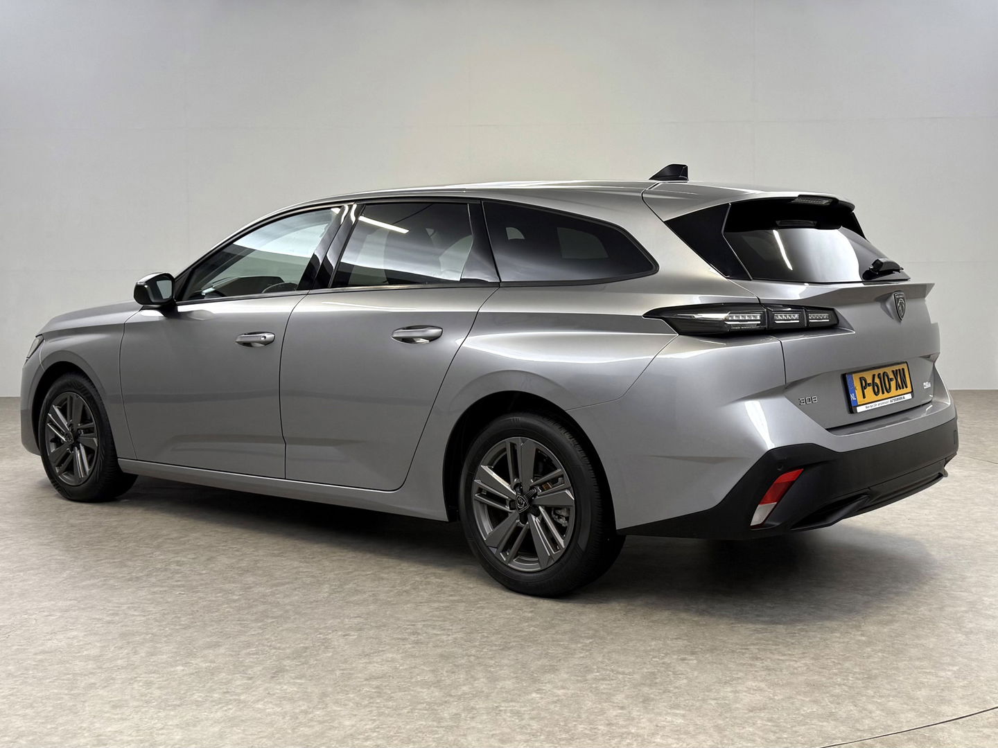 Peugeot 308 1.2 PureTech | Virtual | Carplay | Cruise | Parkeersens. | Navi | NAP