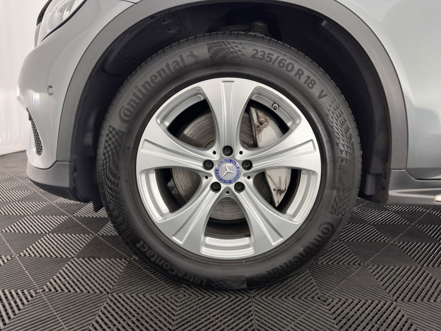 Mercedes-Benz GLC 220d 4MATIC Premium Plus (INCL-BTW) *PANO | LEATHER | FULL-LED | MEMORY-PACK | TOPVIEW | BLINDSPOT | HEATED-COMFORTSEATS | NAVI-FULLMAP | ECC | PDC | CRUISE | SHIFTPADDLES | TOWBAR | 18''ALU*