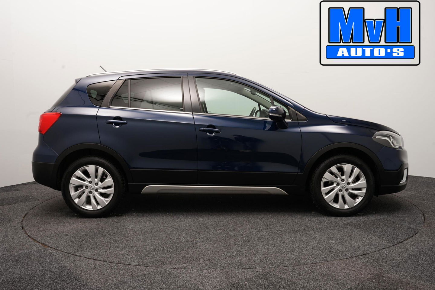 Suzuki S-Cross 1.0 Boosterjet Exclusive|TREKH|LED|CAMERA|NAP