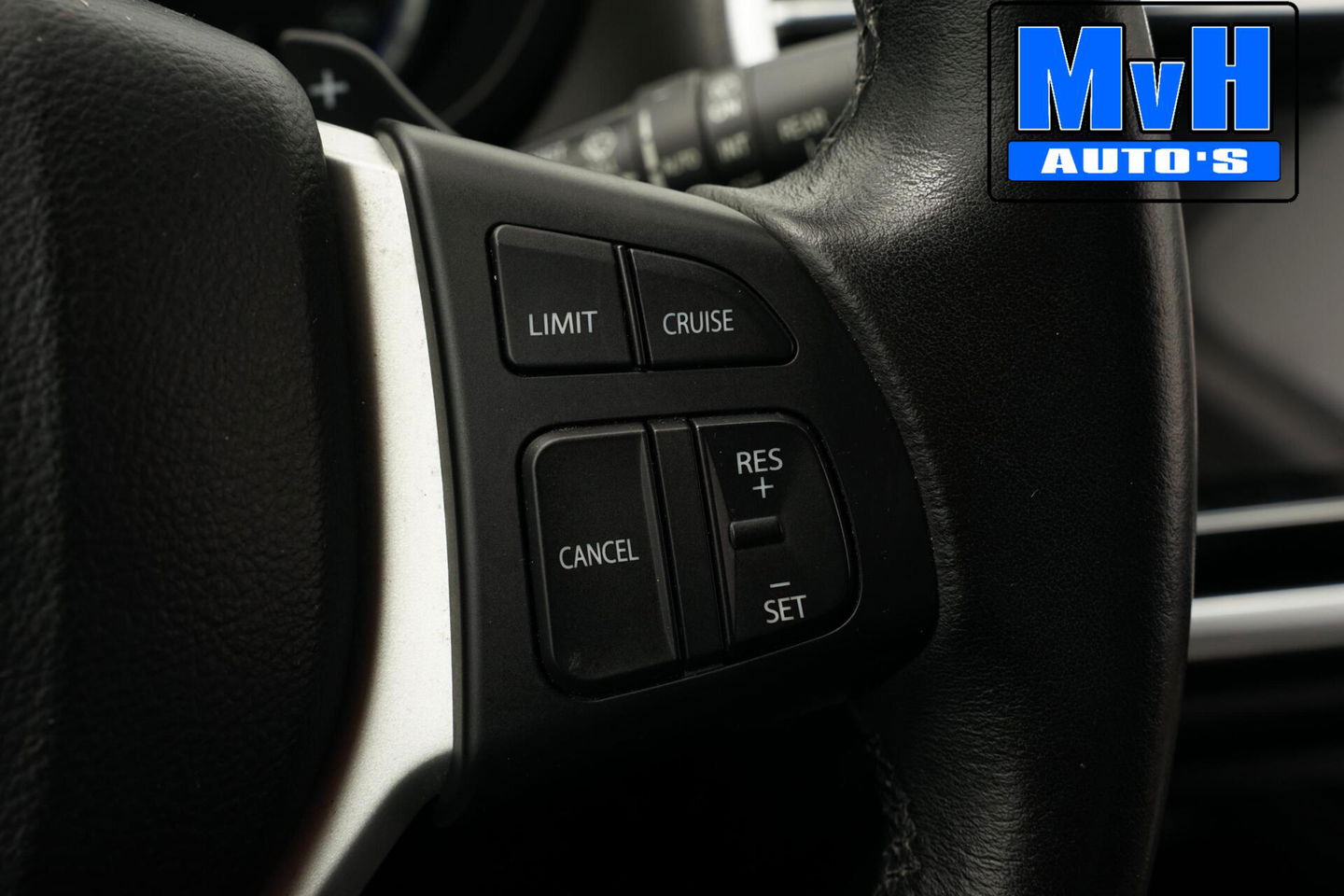 Suzuki S-Cross 1.0 Boosterjet Exclusive|TREKH|LED|CAMERA|NAP