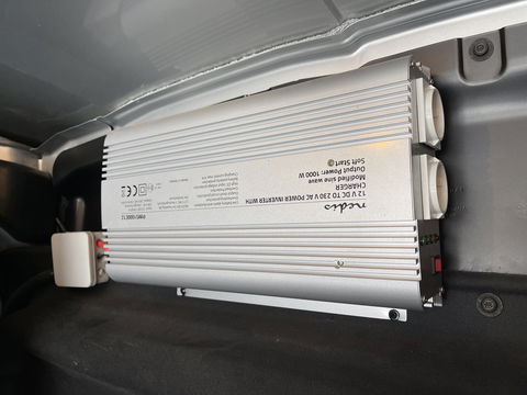 Ford Transit 310 2.0 TDCI 130pk L3H2 Trend / vaste prijs rijklaar € 18.950 ex btw / lease vanaf € 319 / Sortimo ingerichte laadruimte met omvormer / distributie riem vervangen!