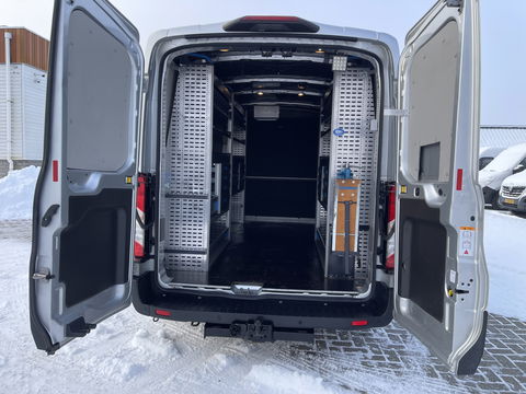 Ford Transit 310 2.0 TDCI 130pk L3H2 Trend / vaste prijs rijklaar € 18.950 ex btw / lease vanaf € 319 / Sortimo ingerichte laadruimte met omvormer / distributie riem vervangen!