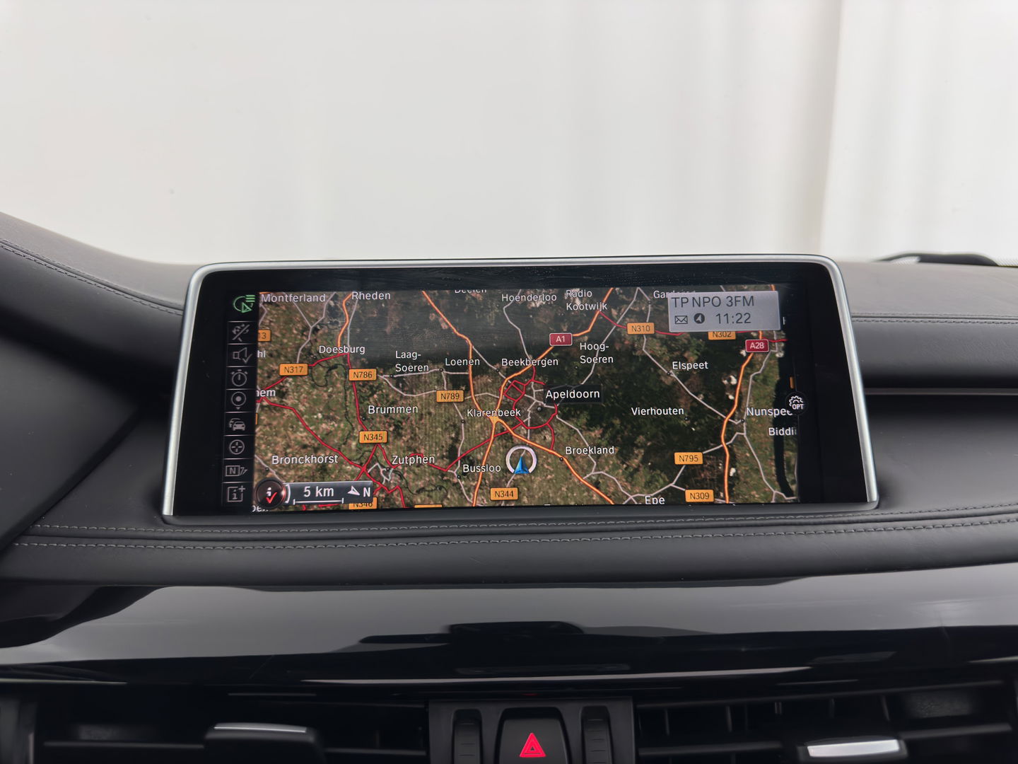 BMW X5 M Aut. *PANO | HEAD-UP | LEATHER | FULL-LED | NAVI-FULLMAP | MEMORY-PACK | HARMAN/KARDON-AUDIO | KEYLESS | CAMERA | HEATED-COMFORTSEATS | SHIFTPADDLES | TOWBAR | 20''ALU*