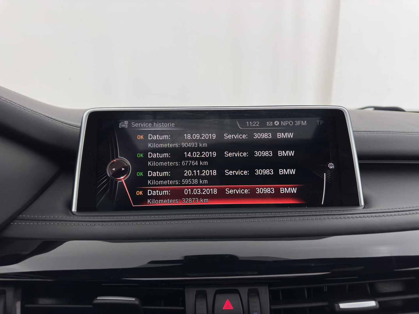 BMW X5 M Aut. *PANO | HEAD-UP | LEATHER | FULL-LED | NAVI-FULLMAP | MEMORY-PACK | HARMAN/KARDON-AUDIO | KEYLESS | CAMERA | HEATED-COMFORTSEATS | SHIFTPADDLES | TOWBAR | 20''ALU*