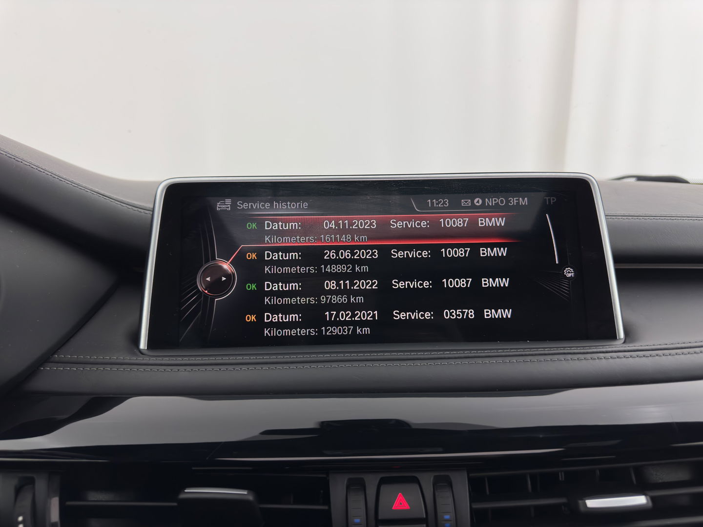 BMW X5 M Aut. *PANO | HEAD-UP | LEATHER | FULL-LED | NAVI-FULLMAP | MEMORY-PACK | HARMAN/KARDON-AUDIO | KEYLESS | CAMERA | HEATED-COMFORTSEATS | SHIFTPADDLES | TOWBAR | 20''ALU*