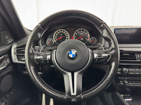 BMW X5 M Aut. *PANO | HEAD-UP | LEATHER | FULL-LED | NAVI-FULLMAP | MEMORY-PACK | HARMAN/KARDON-AUDIO | KEYLESS | CAMERA | HEATED-COMFORTSEATS | SHIFTPADDLES | TOWBAR | 20''ALU*