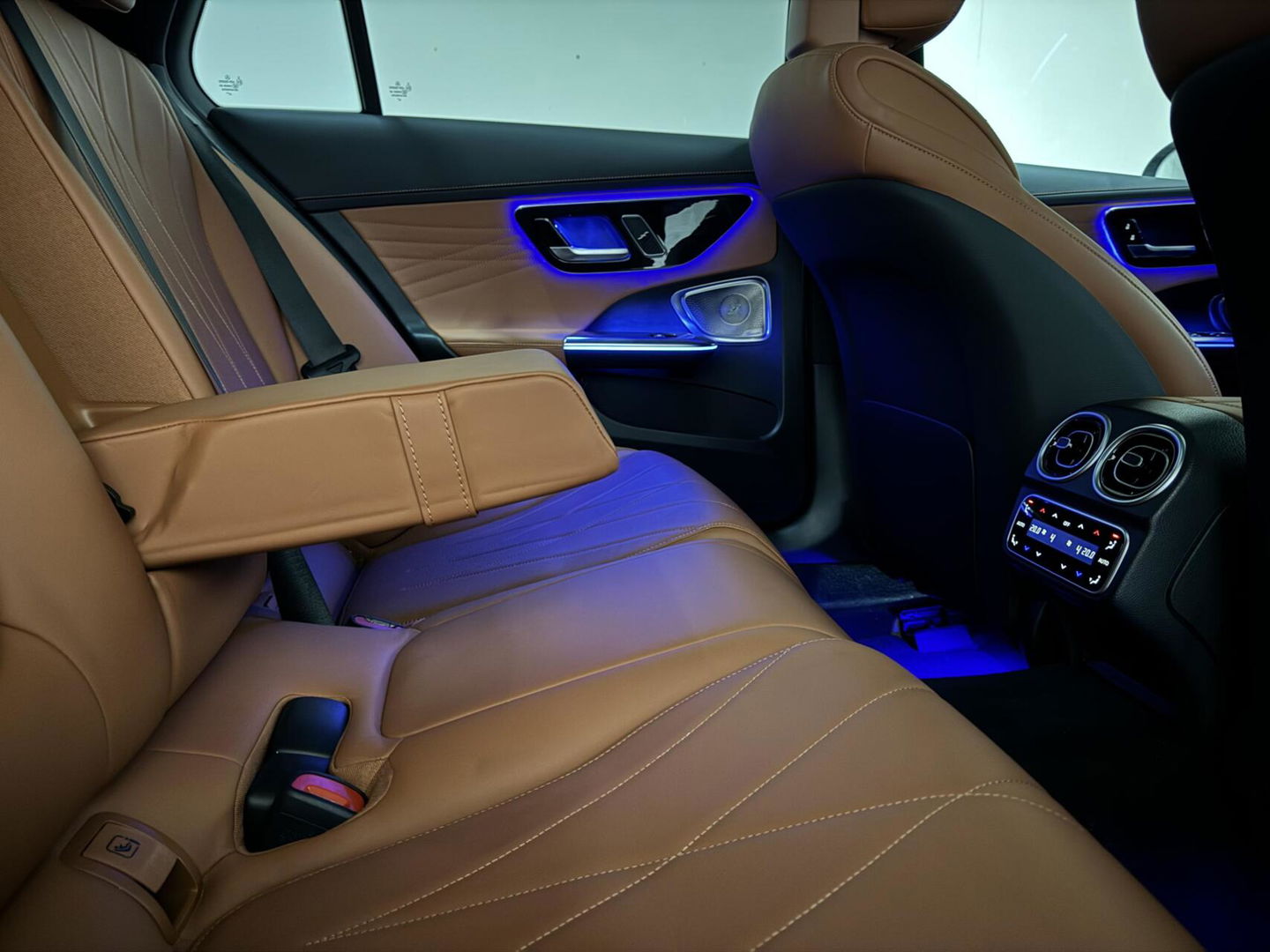 Mercedes-Benz C-Klasse Estate 300e AMG Pano Burmester 360° HUD Trekh. NAP