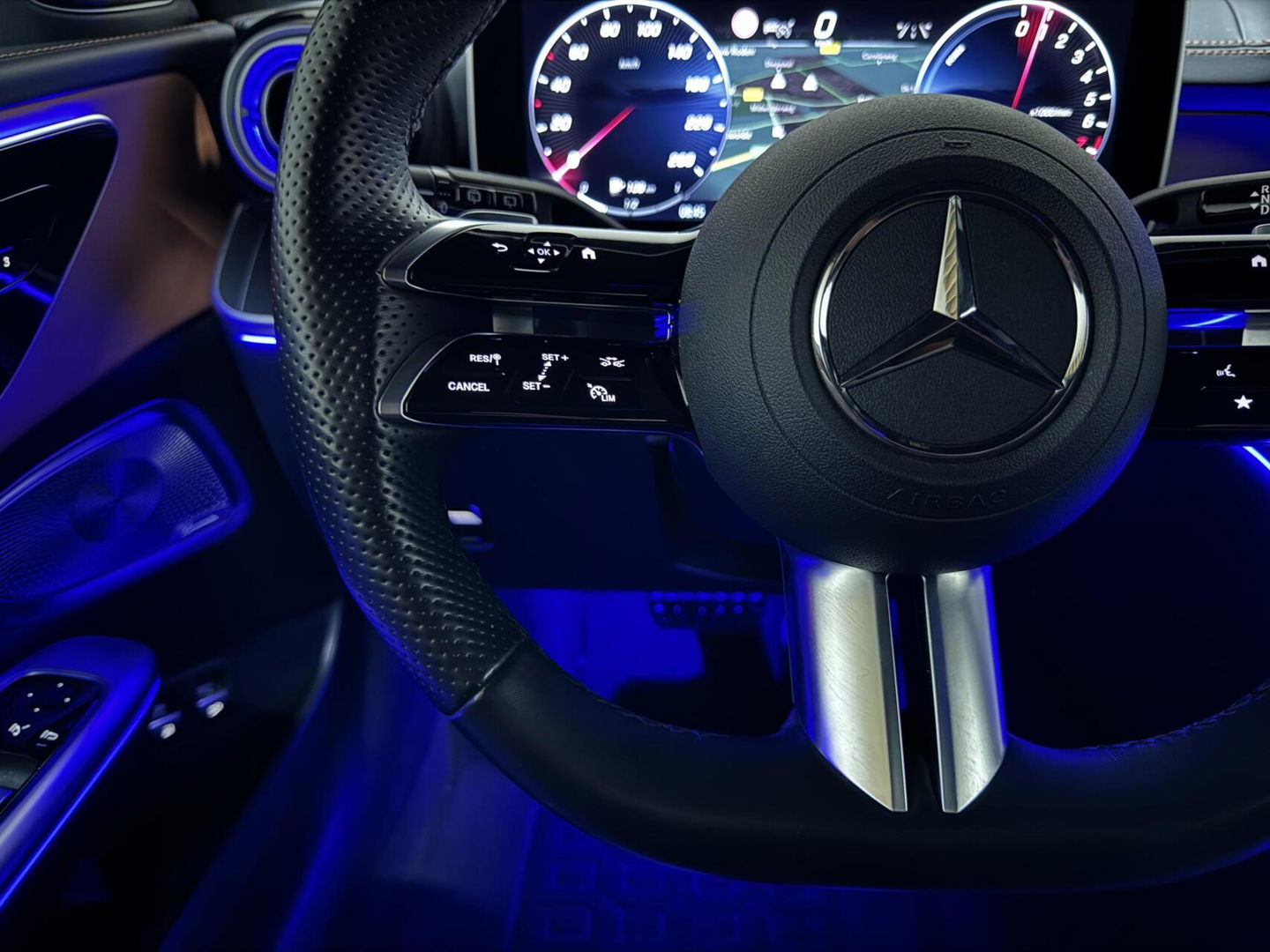 Mercedes-Benz C-Klasse Estate 300e AMG Pano Burmester 360° HUD Trekh. NAP