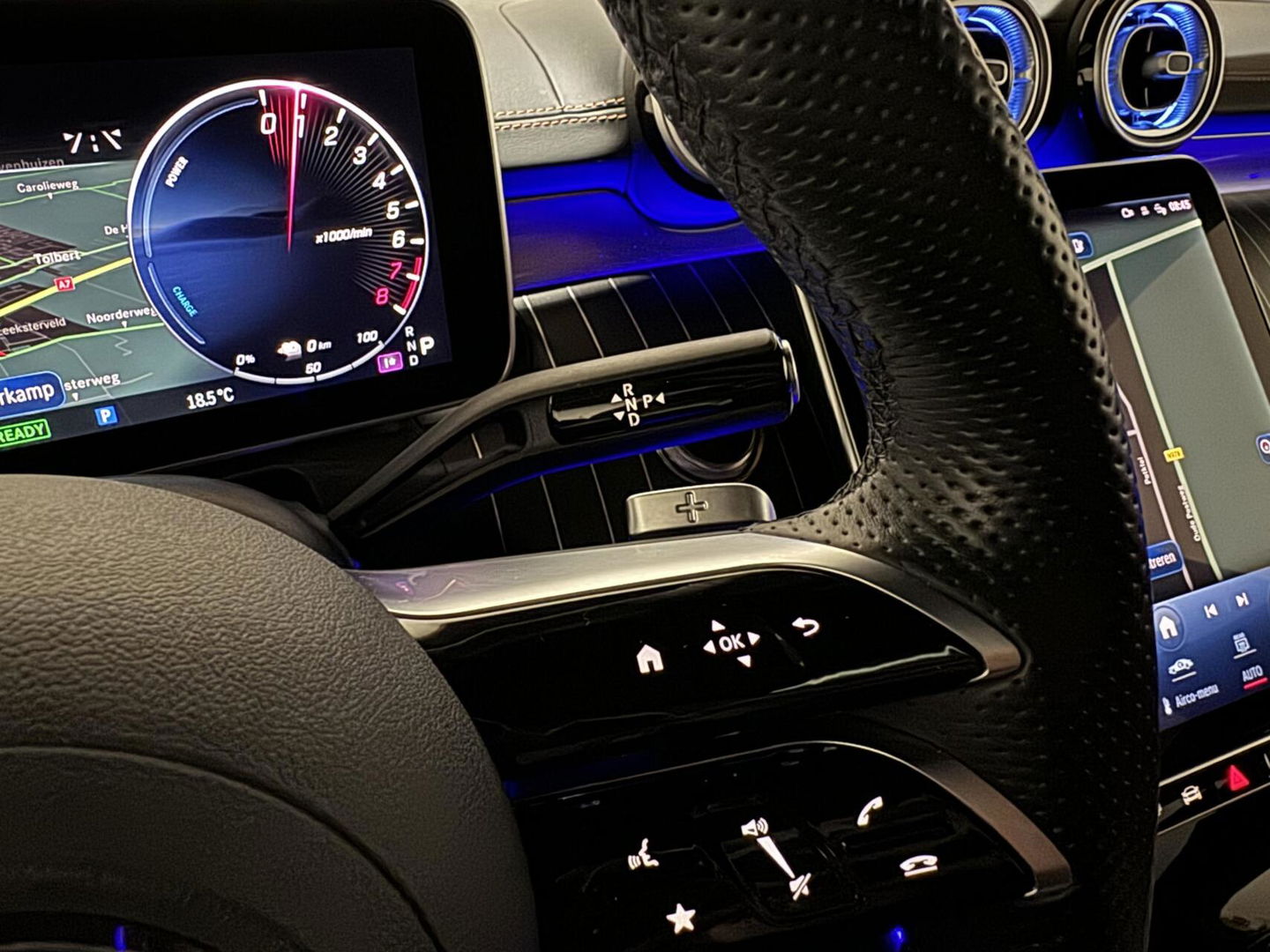 Mercedes-Benz C-Klasse Estate 300e AMG Pano Burmester 360° HUD Trekh. NAP