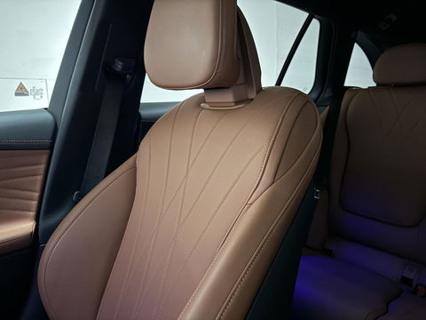 Mercedes-Benz C-Klasse Estate 300e AMG Pano Burmester 360° HUD Trekh. NAP