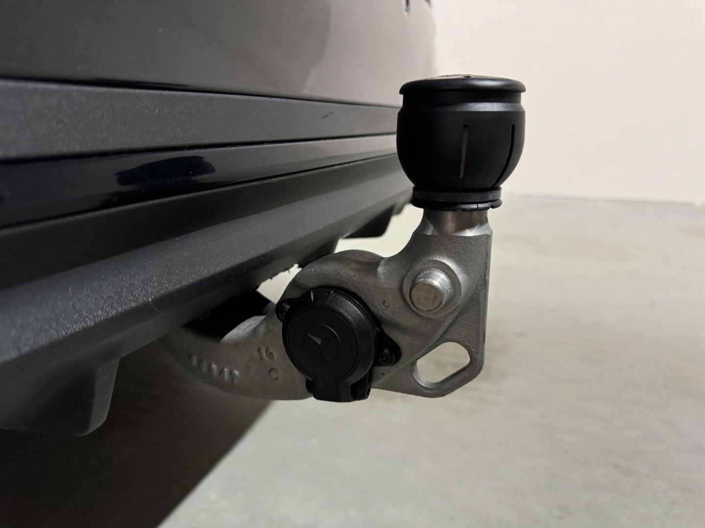 Mercedes-Benz C-Klasse Estate 300e AMG Pano Burmester 360° HUD Trekh. NAP