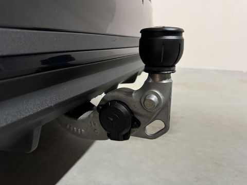 Mercedes-Benz C-Klasse Estate 300e AMG Pano Burmester 360° HUD Trekh. NAP