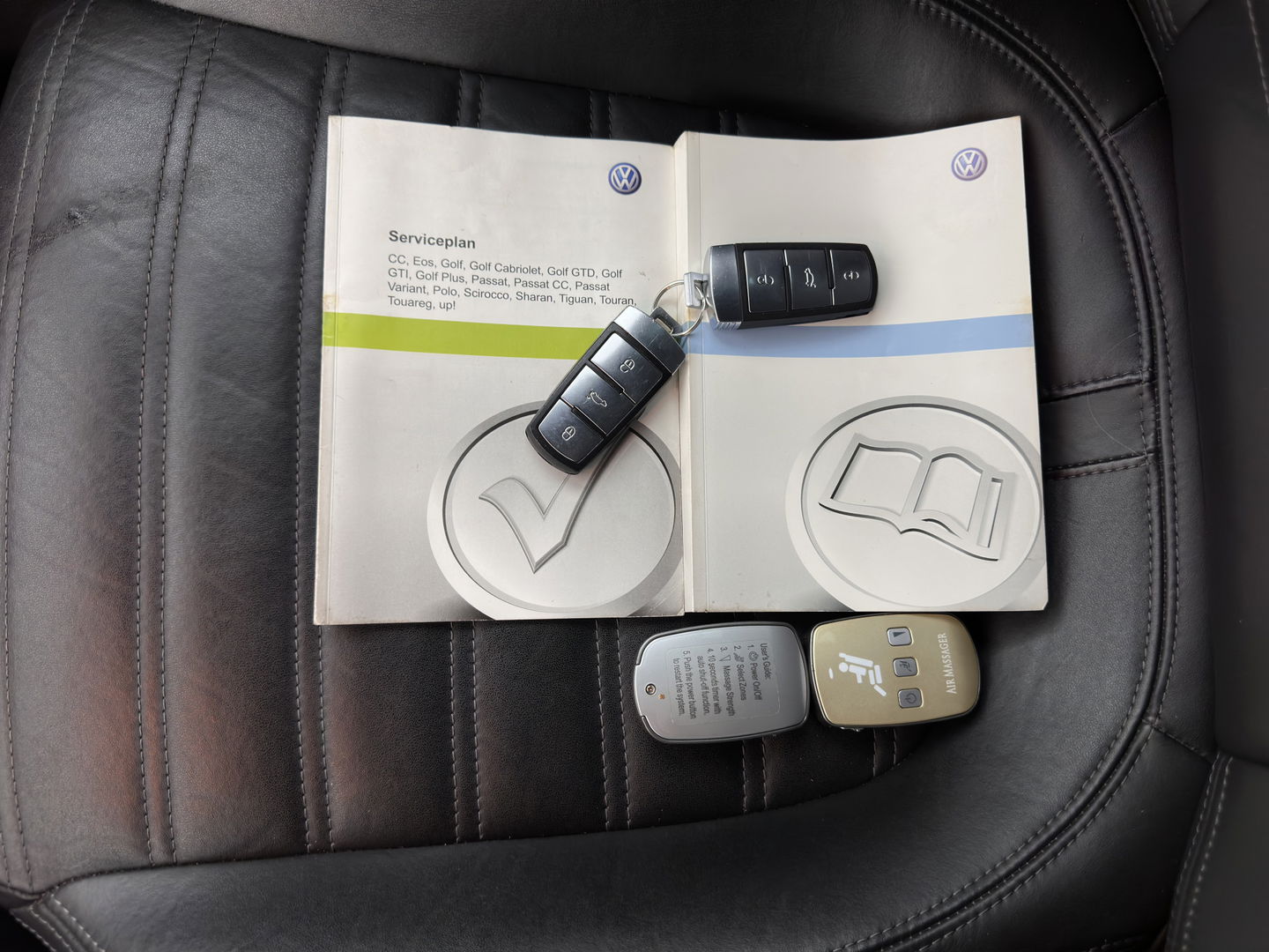 Volkswagen CC 1.8 TSI Aut. *LEATHER | BI-XENON | HEATED-SPORTSEATS | NAVI-FULLMAP | ECC | PDC | CRUISE | SHIFTPADDLES | PRIVACY-GLASS | TOWBAR | 18''ALU*