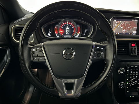 Volvo V40 2.0 T4 R-Design Pano Leer Camera Cruise Navi Trekh. NAP
