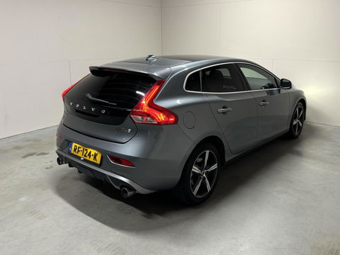 Volvo V40 2.0 T4 R-Design Pano Leer Camera Cruise Navi Trekh. NAP