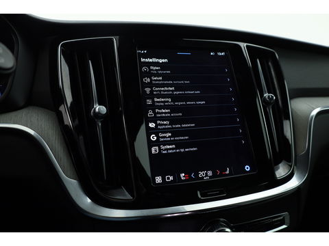 Volvo V60 2.0 T6 Plug-in hybrid AWD Plus Bright | Pilot Ass. | Blis | H&K | Elek. stoel met mem. | Stuur- & 4x stoelverw. |