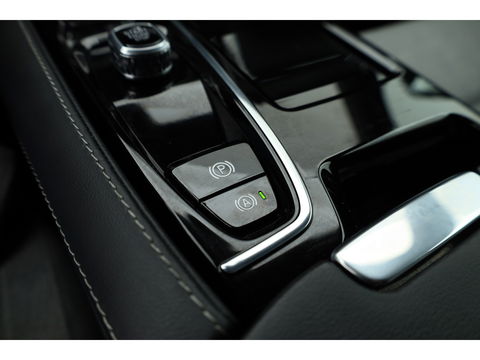 Volvo V60 2.0 T6 Plug-in hybrid AWD Plus Bright | Pilot Ass. | Blis | H&K | Elek. stoel met mem. | Stuur- & 4x stoelverw. |