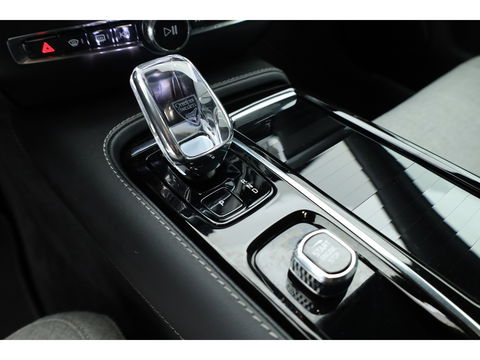 Volvo V60 2.0 T6 Plug-in hybrid AWD Plus Bright | Pilot Ass. | Blis | H&K | Elek. stoel met mem. | Stuur- & 4x stoelverw. |
