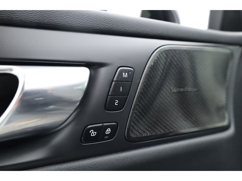 Volvo V60 2.0 T6 Plug-in hybrid AWD Plus Bright | Pilot Ass. | Blis | H&K | Elek. stoel met mem. | Stuur- & 4x stoelverw. |